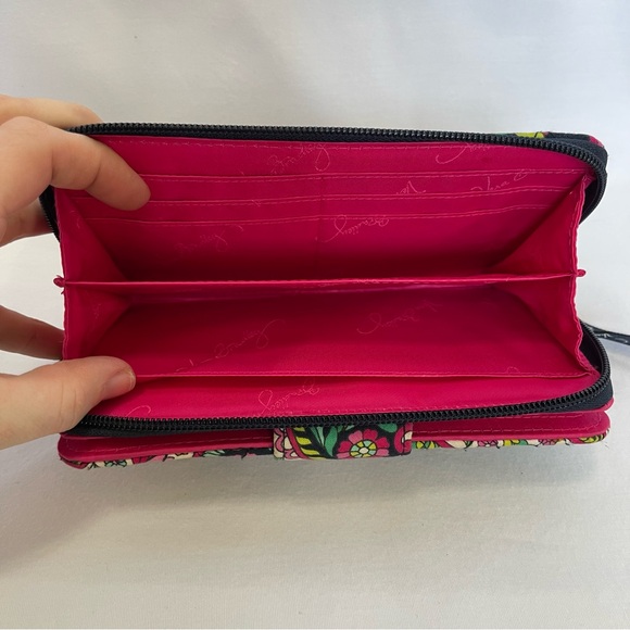 Vera Bradley Black and Pink Floral Wallet Dogwood KISS-n-Snap Wallet - Picture 9 of 10